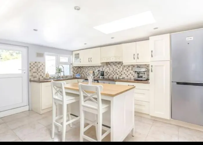 דירה Spacious 2-bedroom Property, Minutes From City. דבלין